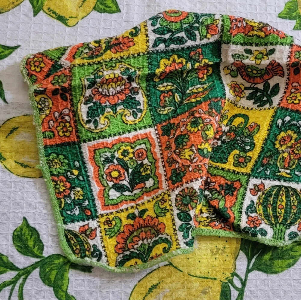 1970s Day Glo Wash Cloth Vintage Linens Washrag 60s, 70s green towel